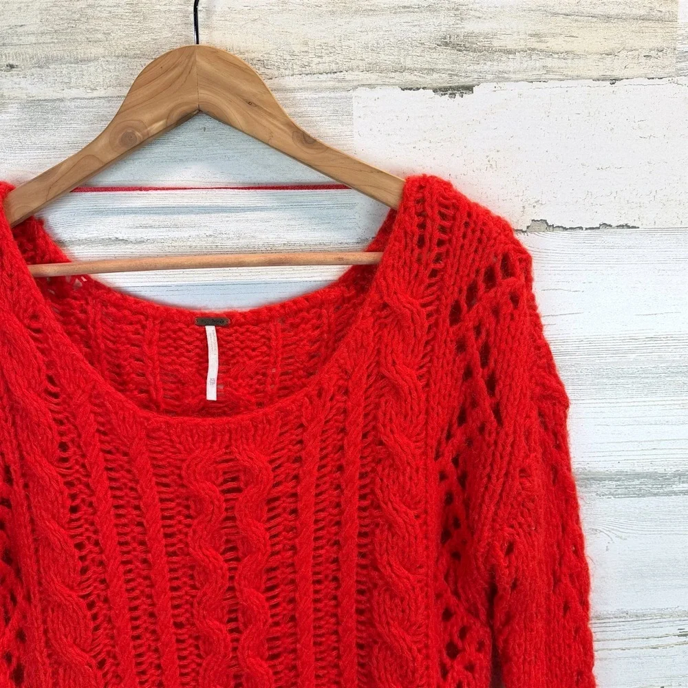 Free People details 	•	brand